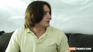 Lauren Phillips And Haley Spades Family Massage On Mothers Day – OopsFamily